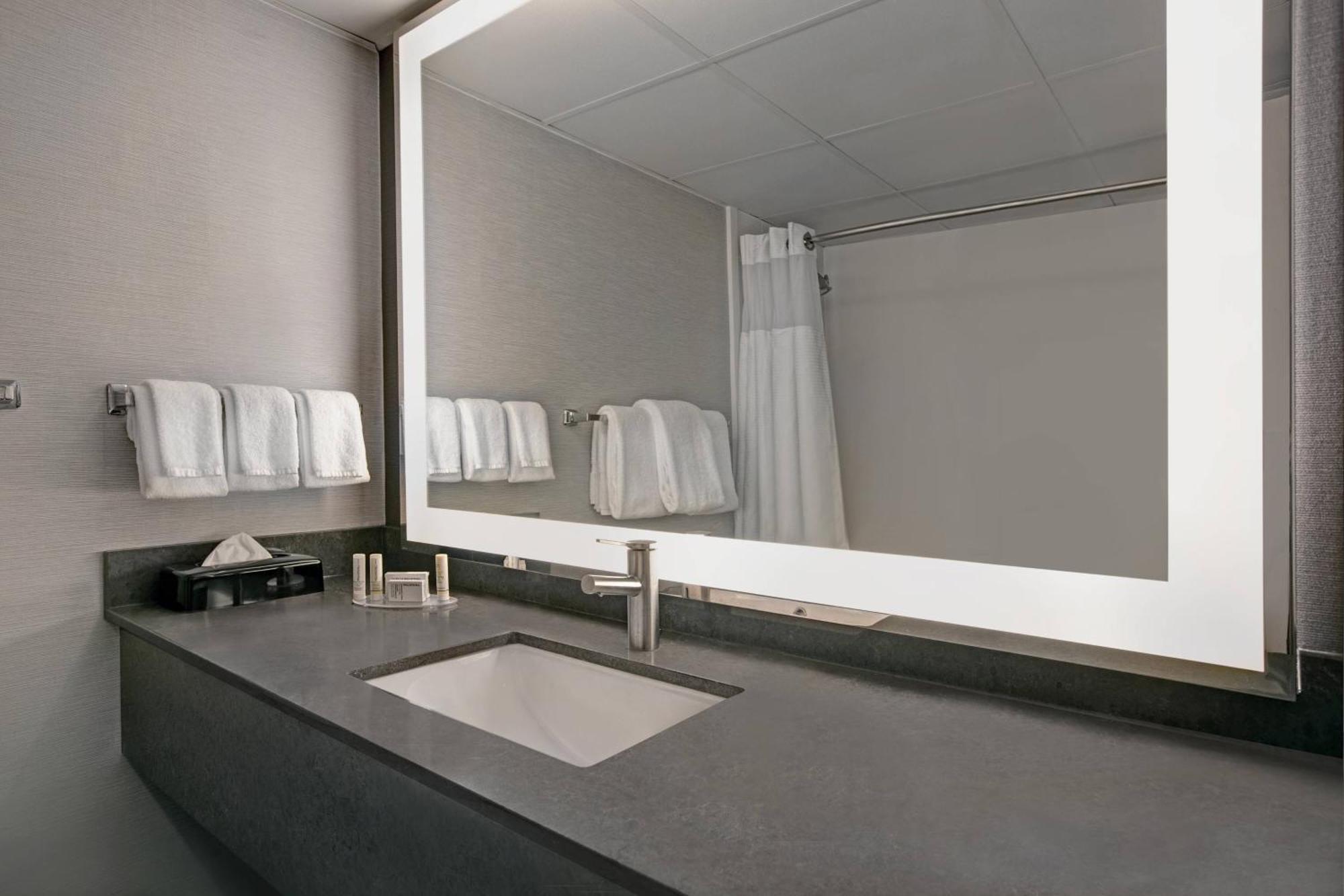 Courtyard Chicago Elmhurst/Oakbrook Area Екстер'єр фото