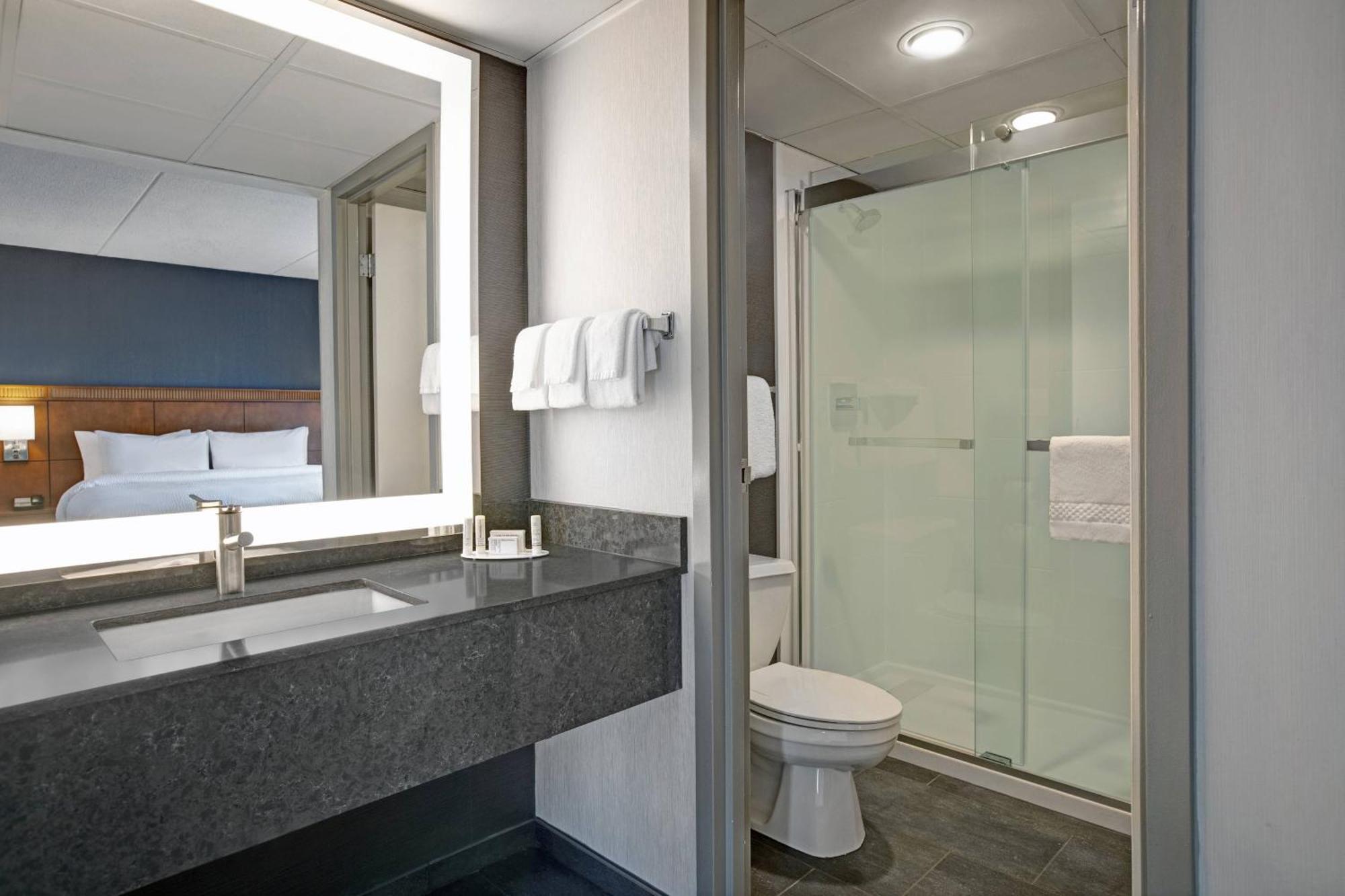 Courtyard Chicago Elmhurst/Oakbrook Area Екстер'єр фото