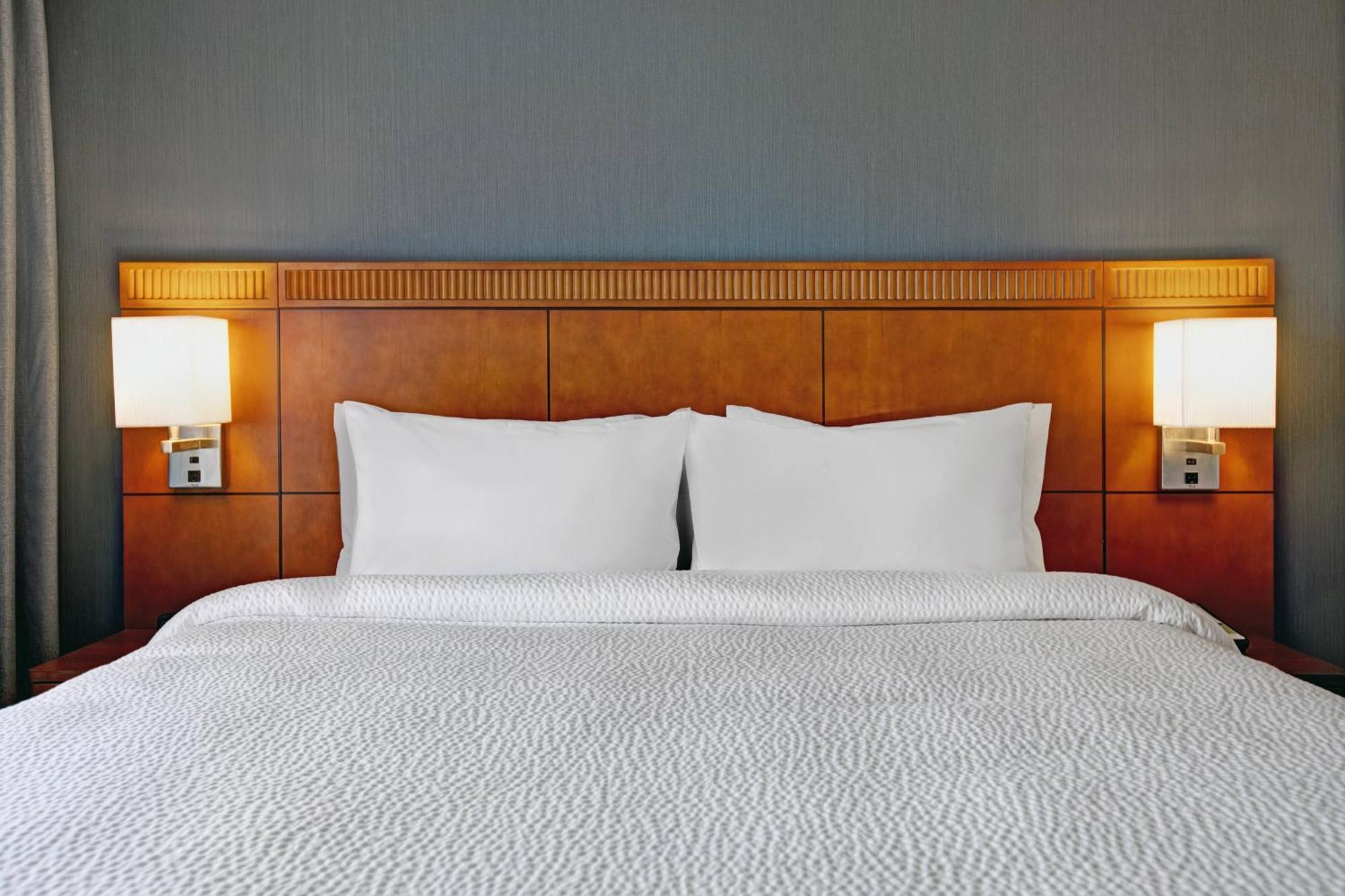 Courtyard Chicago Elmhurst/Oakbrook Area Екстер'єр фото