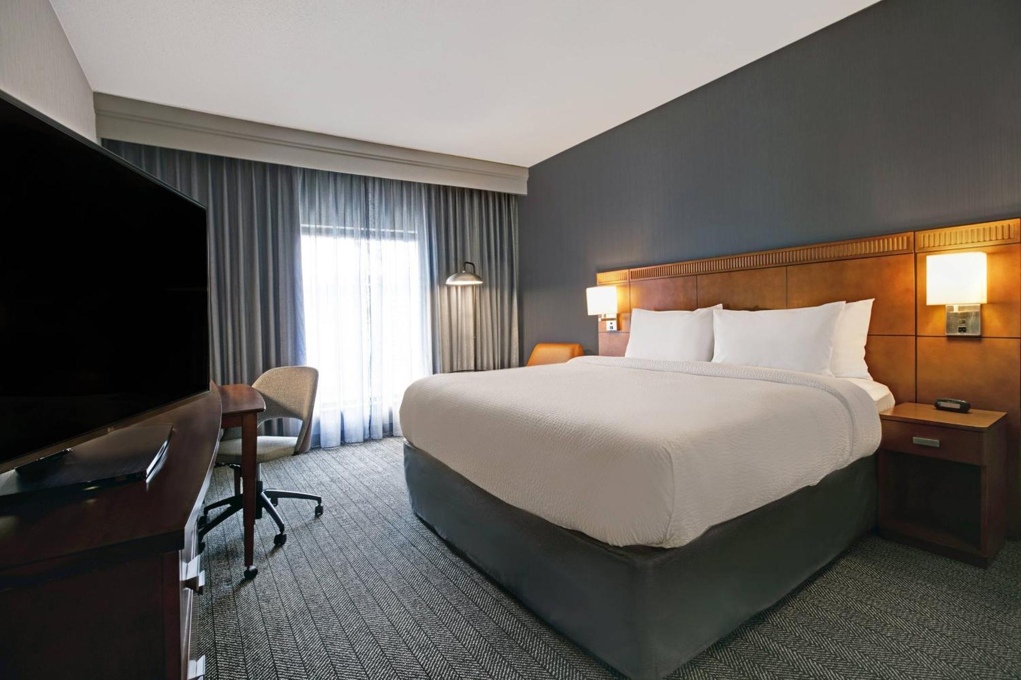 Courtyard Chicago Elmhurst/Oakbrook Area Екстер'єр фото